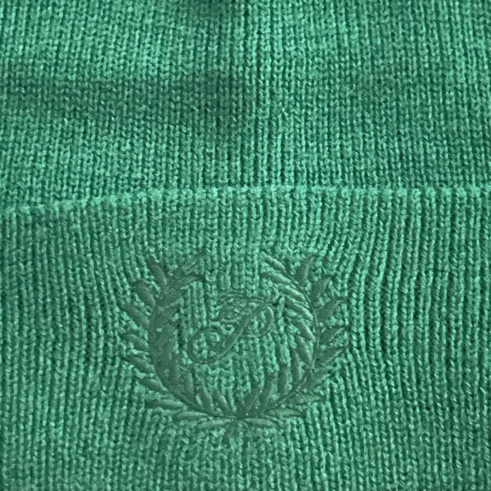 PINK VS Rib Knit Beanie In Garnet Green - Picture 4 of 10